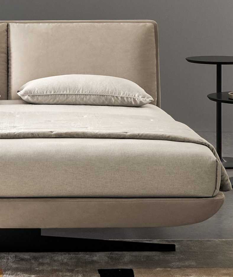 Designbed Biggie Detail BedHabits 1200x1500 1