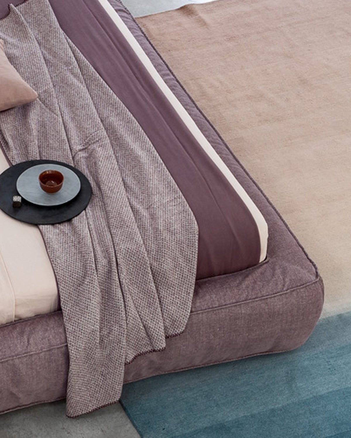 Designbed Fluff B Bed Habits 1200 8