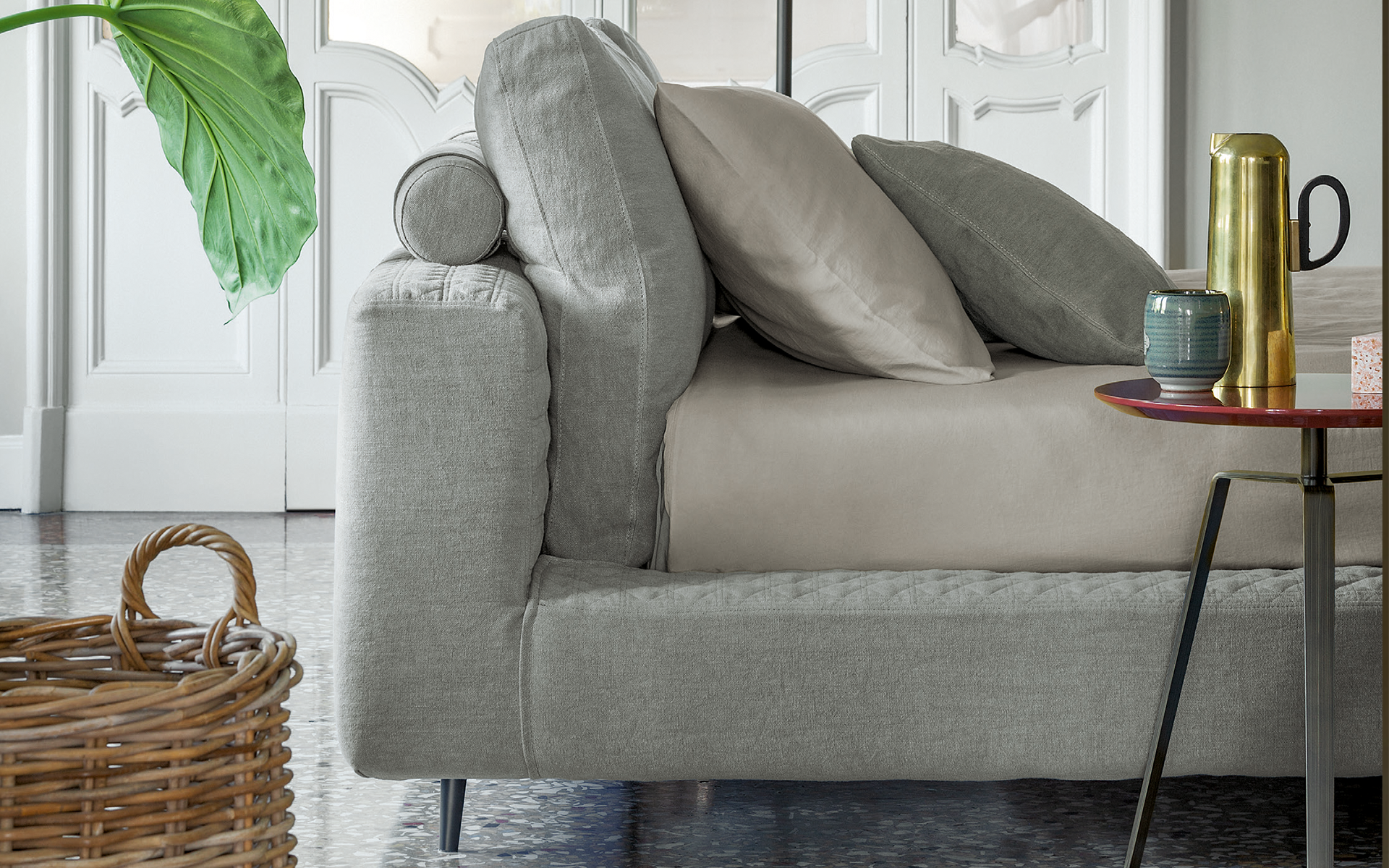 Designbed Owen B Bed Habits 1920 19.jpg