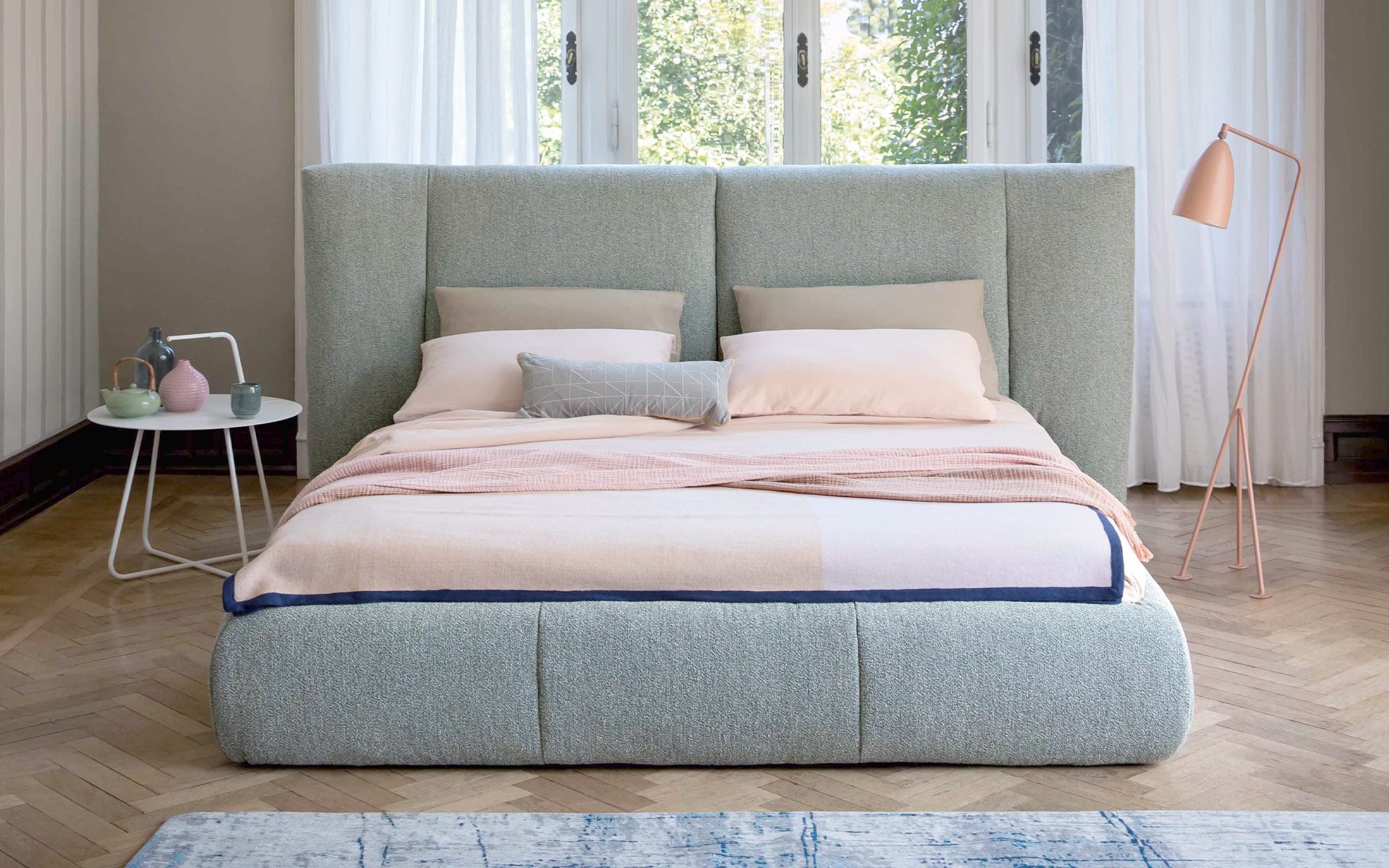 Designbed Youniverse B Bed Habits 1920 slider