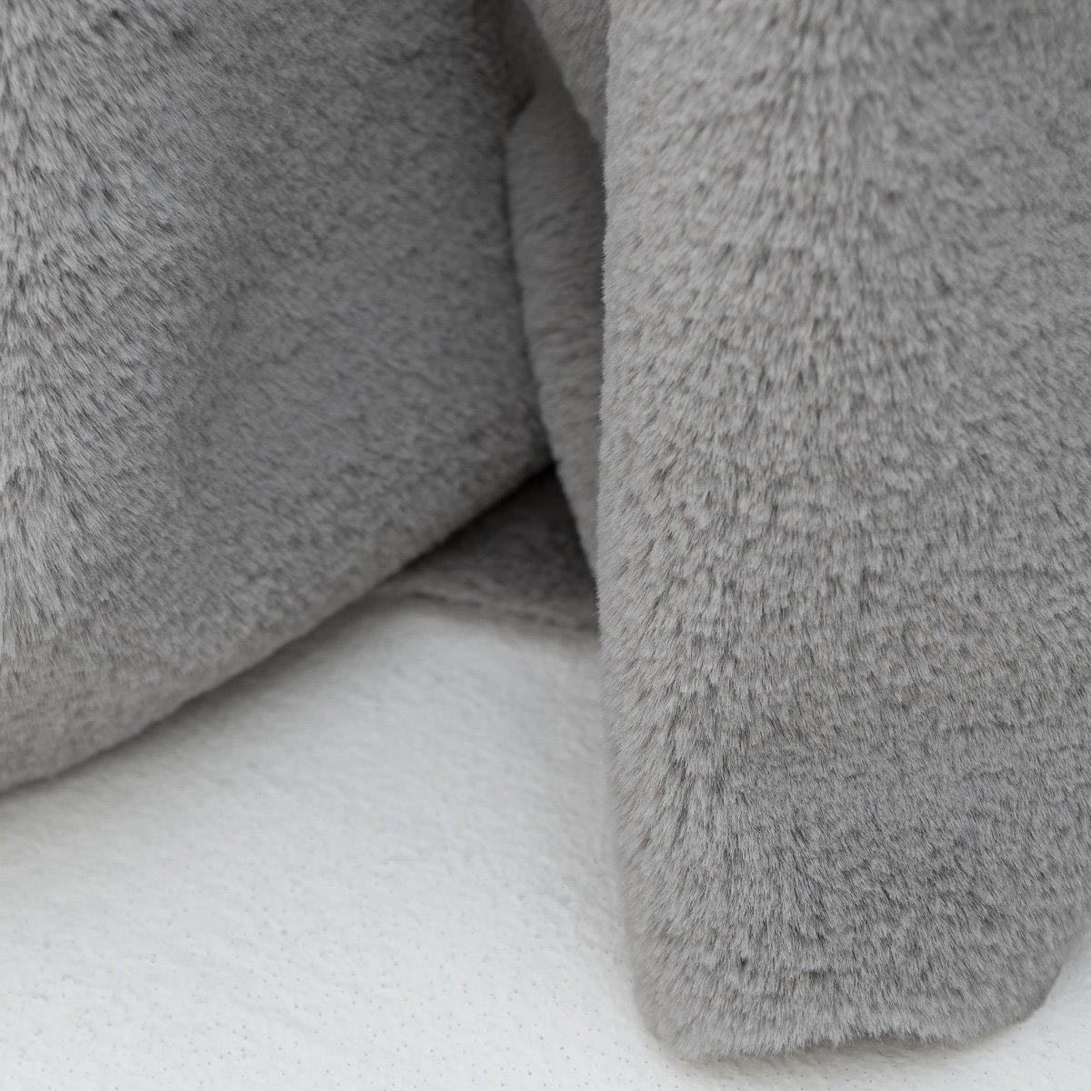 MrsMe bedspread Lammy Quartz fauxfur fauxsuede detail 1200 x 1200