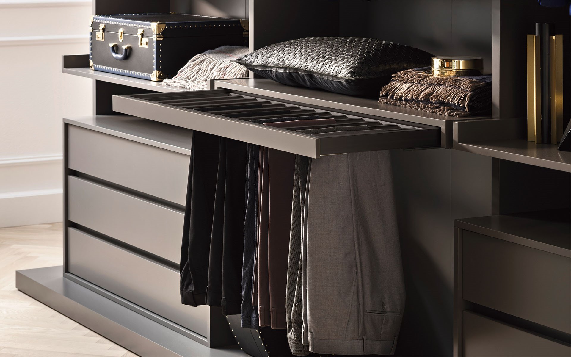 Inloopkast Walk in closet Ben N BedHabits 1920x1200 slider 5