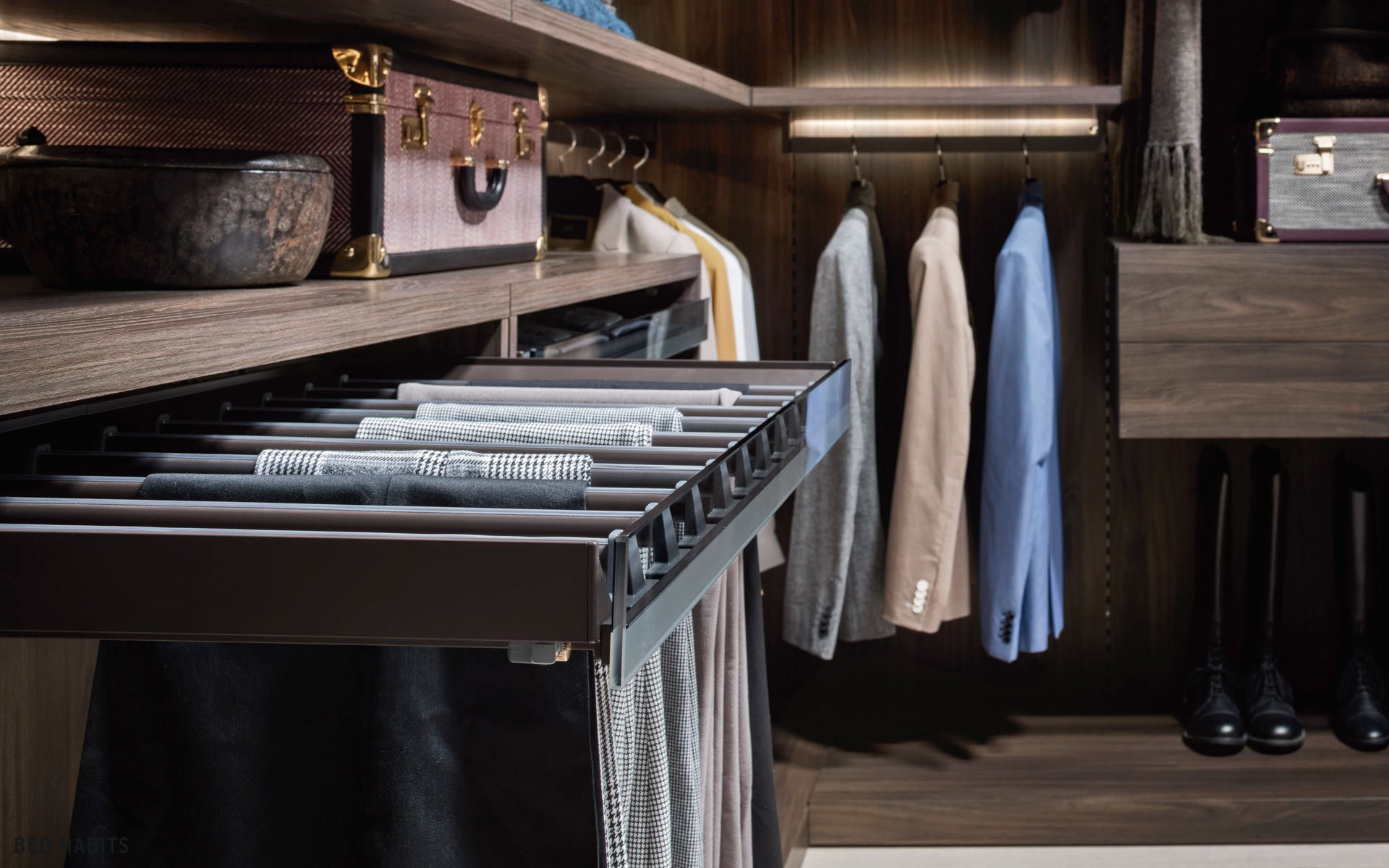 Inloopkast Walk in closet Break N BedHabits 1200x1920 12