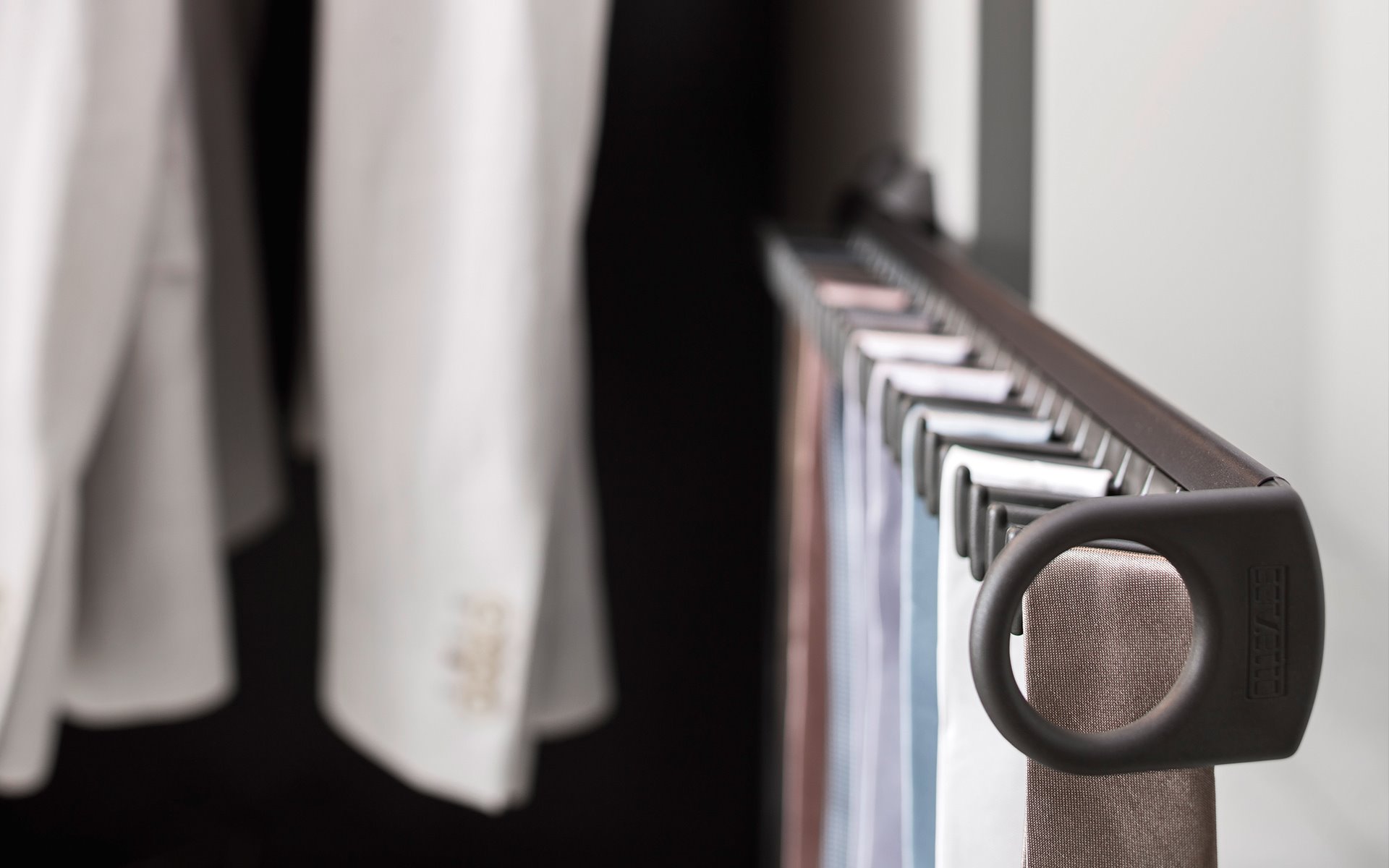 kledingkast interieur stropdas pull out NM bed habits