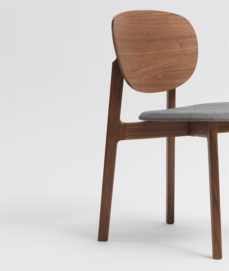 design stoel zenzo bed habits 1200x1500 07